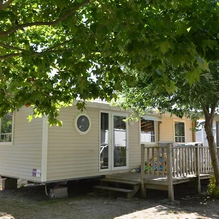 אתר קמפינג Sen-yan 5 Etoiles Mézos